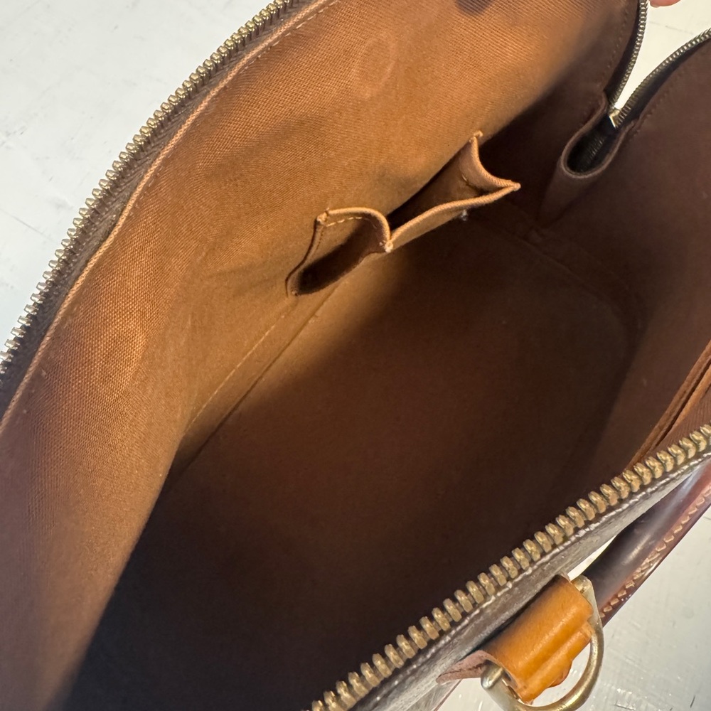 Louis Vuitton Monogram Alma PM Bag - Picture 5 of 9